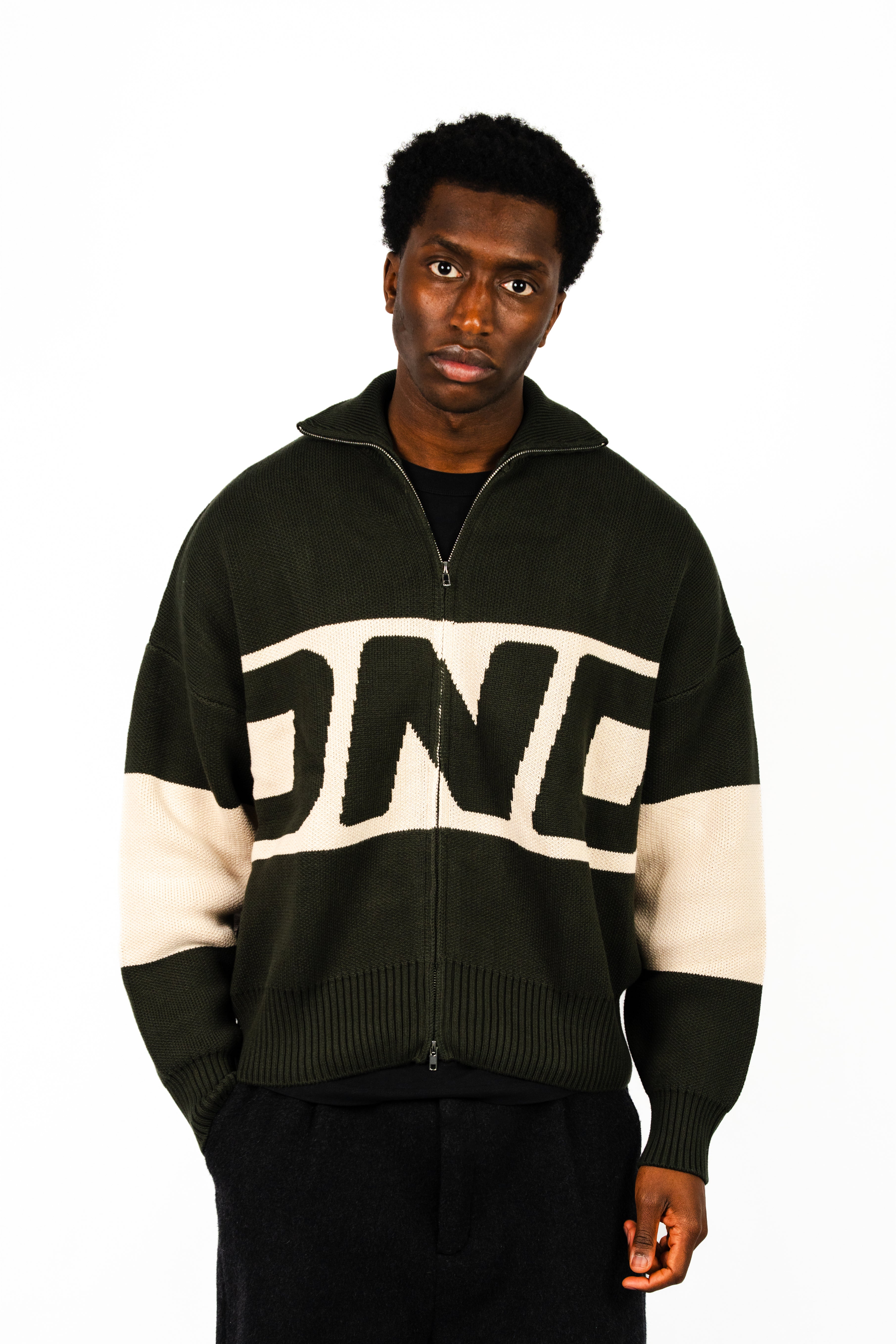 DND SWEATER